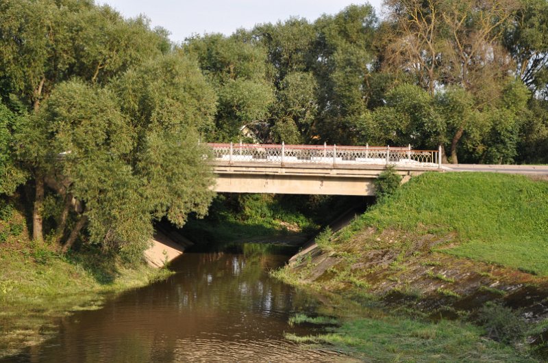 DSC_0147.JPG - Zobaczmy zatem miasteczko. Wszak tuż obok zaczyna się Lauda, słynąca ze swych żołnierzy.