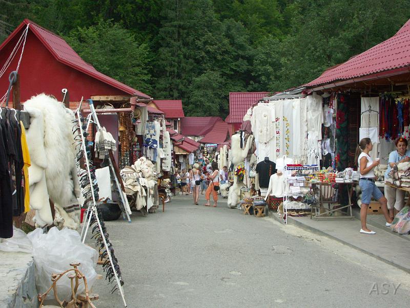 PICT2522.JPG - Bazar huculski w Jaremczu