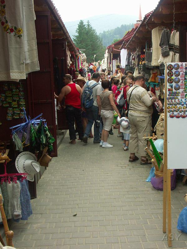 PICT2553.JPG - Bazar huculski w Jaremczu