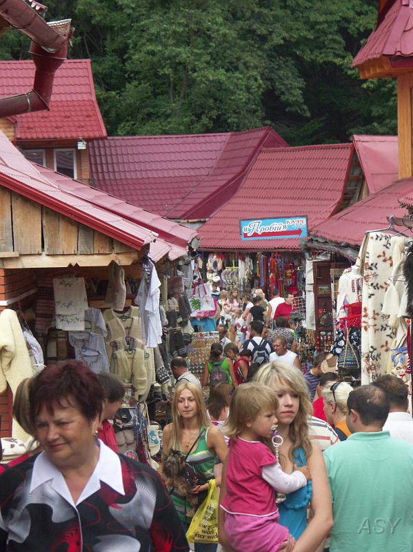 PICT2555.JPG - Bazar huculski w Jaremczu