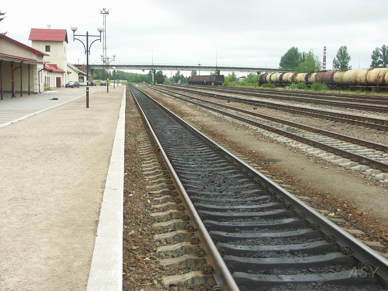 PICT2601.JPG - Niewiele pociągów stąd odjeżdża.