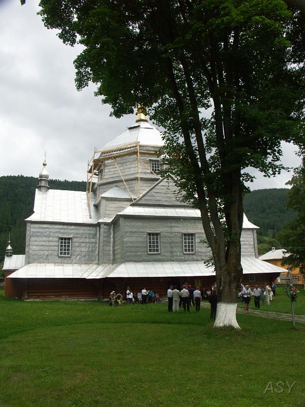 PICT2685.JPG - Cerkiew w Mikuliczynie. Obita blachą.