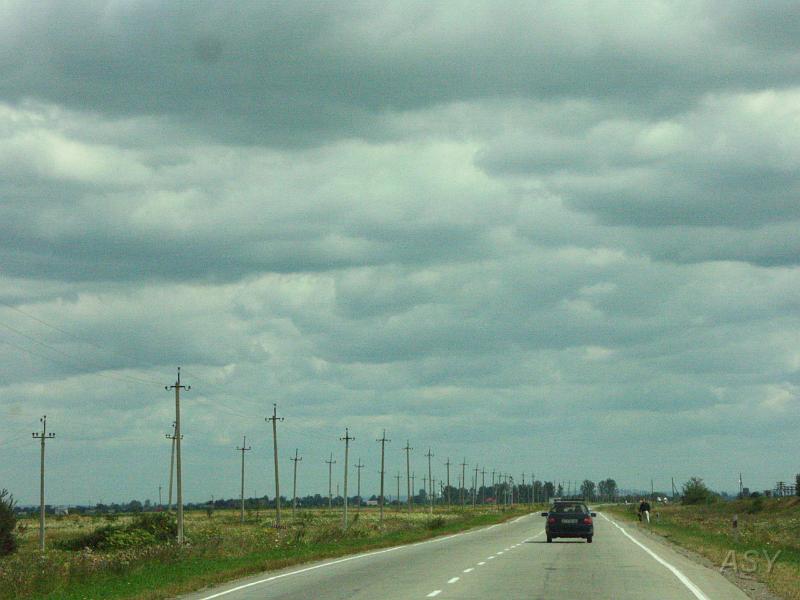 PICT2909.JPG - Mijamy granicę z Ukrainą i jedziemy w kierunku Lwowa.