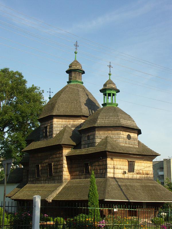 PICT3140.JPG - Zabytkowa cerkiew z XVIII w.