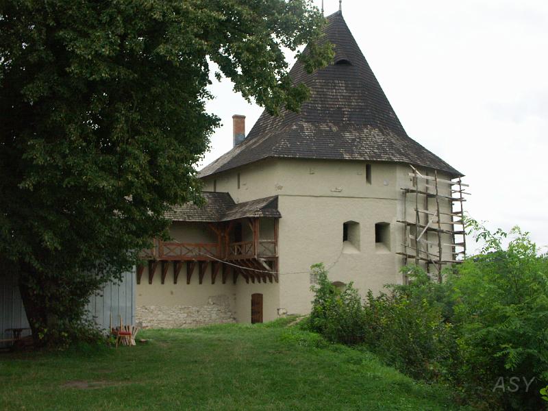 img0331.jpg - Zamek w Haliczu